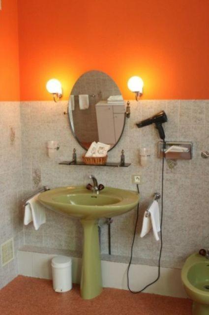 Aux Armes De France Hotel อัมเมอร์ชวีร์ ห้อง รูปภาพ