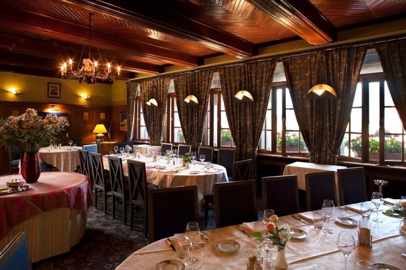 Aux Armes De France Hotel อัมเมอร์ชวีร์ ภายนอก รูปภาพ