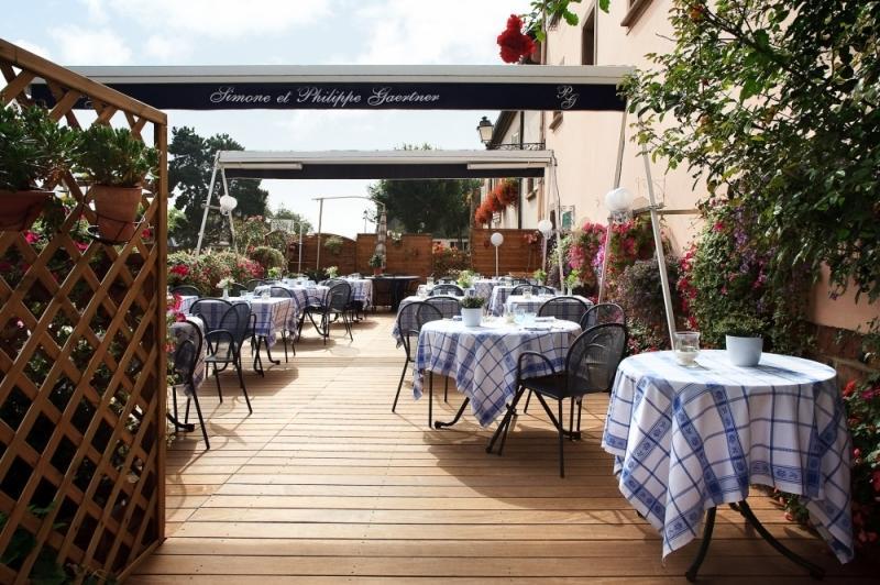 Aux Armes De France Hotel อัมเมอร์ชวีร์ ภายนอก รูปภาพ